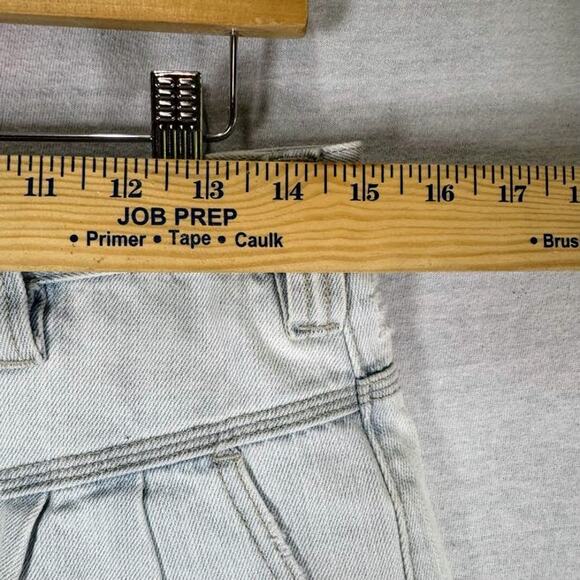 We The Free Denim Mini Skirt Pleated Light Wash Women's Size 27 - Picture 2 of 8